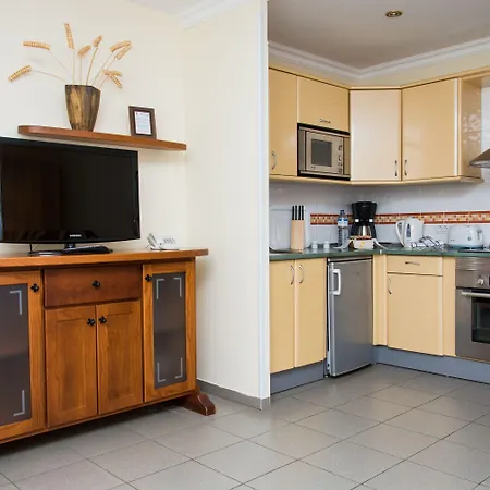 Hotel Club Tarahal 2*